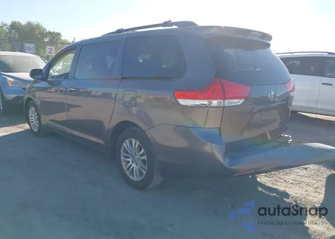 2013 Toyota Sienna Xle/Limited из США, поврежденный, VIN 5TDYK3DC5DS402828